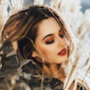 Meet your Posher, Mayra